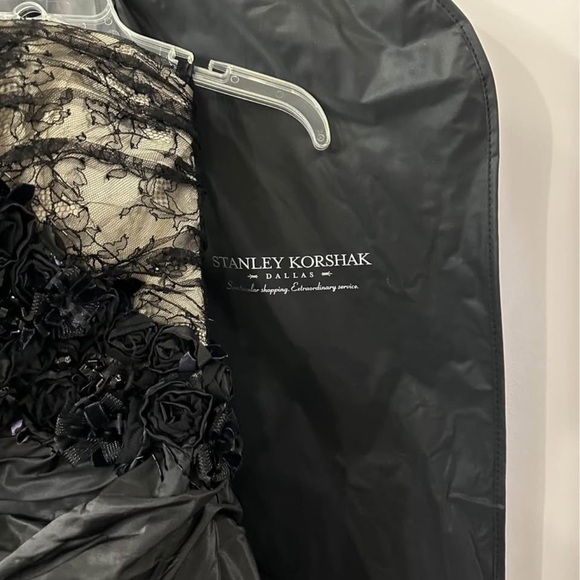 Roland Nivelais Silk Gown Sz 8 Black and cream colored with garment bag - Picture 6 of 8